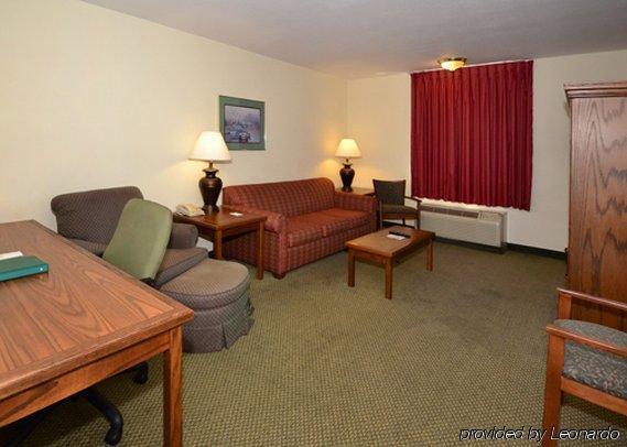 Quality Inn & Suites North Springfield Habitación foto