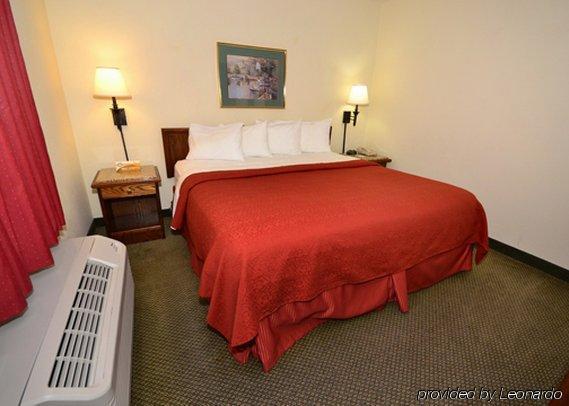 Quality Inn & Suites North Springfield Habitación foto
